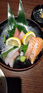 Zenseki koshitsu honkakuwashoku megurotei - 旬鮮魚のお刺身盛り合わせ-竹-