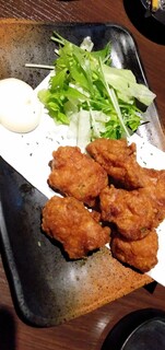 Zenseki koshitsu honkakuwashoku megurotei - 若鶏の唐揚げ
