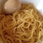 201205　味玉濃厚ニボつけ麺780円　麺UP