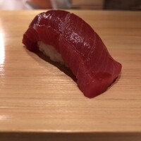 鮨 利﨑 - 中トロ