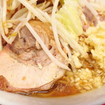 ラーメン二郎 - 豚