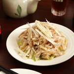 中華料理勝生 - 豚の耳380円