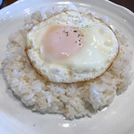 スープカリー ばぐばぐ - ライス並盛＋目玉焼き100円