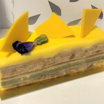 ピエール・エルメ・パリ Aoyama - サラ