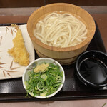丸亀製麺 - 釜あげうどん¥290 ほっけ天¥130