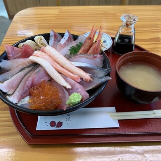 鳥取でランチに使える海鮮丼 ランキング 食べログ