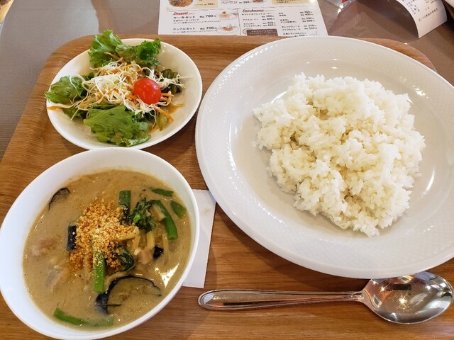 サワディー レモングラスグリル マルナカ可部店 Lemongrass Grill 河戸帆待川 タイ料理 食べログ