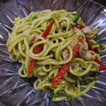 龍家 - タイ風グリーンカレー焼きそば