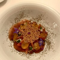 ラ・トゥーエル - ムニュ クール
                    前菜 (オマール海老/フルーツトマト/イチジク/紅茶)