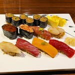 Ba Ando Sushi Konto Haku - すし白ディナーセットの鮨と玉
