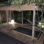 御宿 竹林亭 - 夜の部屋の露天風呂