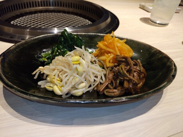 特撰和牛焼肉としゃぶしゃぶ一寸法師 エミオン京都店 梅小路京都西 焼肉 ネット予約可 食べログ