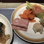 カスケイドカフェ - 朝食ビュッフェ４２８９円。第４弾。朝から生ハムメロンです（╹◡╹）