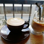 コーヒー ラボ フランク - 明るい店内