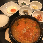 韓国料理 benibeni - プデチゲ定食