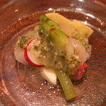 レストラン おがわ - 白身魚で甘いトマトを包んでいます。