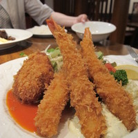 グリル満天星 麻布十番 新宿店 - ミックスフライ