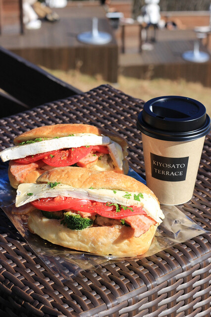 パン工房レストラン メガネ パン工房レストランmegane 清里 パン 食べログ