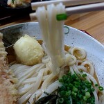 うどん蔵ふじたや - 麺リフトアップ