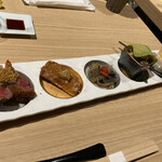 和牛 まつした 吟匠邸 - 前菜5種です、コレだけで酒500mlは飲めますねえ〜