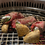 和牛 まつした 吟匠邸 - 松茸と一緒に焼くんですね(*≧∀≦*)