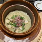 和牛 まつした 吟匠邸 - 締めは、贅沢極まりない鮑と三大和牛の土鍋ご飯です。これは、、やり過ぎじゃないですかねぇ〜(๑>◡<๑)