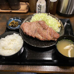 キセキ食堂 - 上キセキステーキ定食