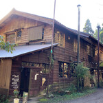 Cafe 手の花 - 建物の裏側