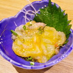 天ぷら・割鮮酒処 へそ - 白身魚のユッケ風