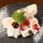 博多野菜巻き串 餃子 もつ鍋 芋蔵 - 