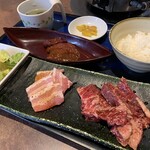 まいうーカルビ アピタタウン金沢ベイ店 - 