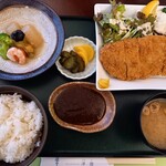 カフェレストラン 洋燈 - 三元豚のとんかつ定食