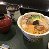 Uwoharu - 鮮やかなちらし寿司の定食ですね！