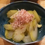 焼き鳥 ばかちん - 立ってよし寝てよし、立ち技も寝技も強いっていう事だね(`･ ³ ･)セロリの酢漬けよ