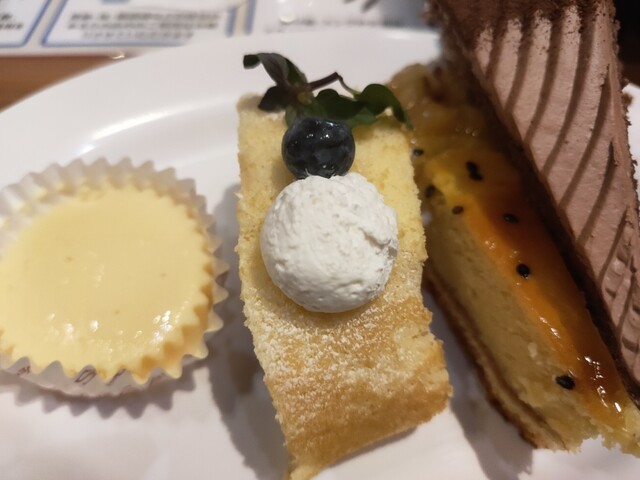 スイーツパラダイス 新宿東口店 新宿 ケーキ 食べログ