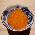 鮨 あらい - いくら (鰹出汁)