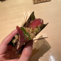 鮨 くりや川 - てこね寿司
                大葉と茗荷の香りが堪らなく美味しい！三重県の郷土料理をアレンジ。