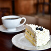 亀田山喫茶室 - 料理写真:[右手前]洋梨とシャインマスカットのショートケーキ@600円