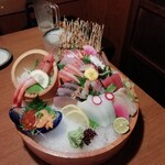 Kaisendon Ya Kitano Shouten - 刺身の盛り盛り盛り合わせ