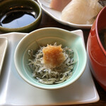 おさかなとごはん 福 - 小鉢　ちりめんじゃこ