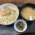 ごはん処 あいさい - サラダ・味噌汁・漬物