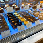 フレデリック カッセル 銀座三越店 - 