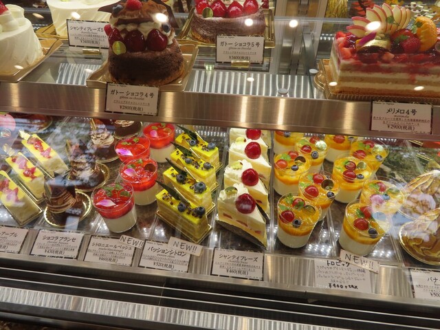 宮崎台駅近くで美味しいケーキとフィナンシェを買って パティスリー ル ネグレスコ By ベッキオ パティスリー ル ネグレスコ Patisserie Le Negresco 宮崎台 ケーキ 食べログ