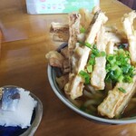 満所茶屋 - うどんと魚寿司ですね