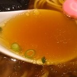 自然派ラーメン処 麻ほろ - 鶏ガラ系清湯スープ