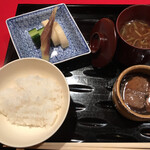 にくの匠 三芳 - 特選但馬牛コース　ご飯、香の物、肉の昆布巻き