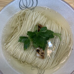 中華蕎麦 鳴神食堂 - 日本酒で炊いた鯛の塩らーめん