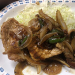 居喰処 光 - 2020/11/18
      本日の日替り 焼肉定食 500円