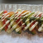 つぼ八 - 宴会用アボカドサラダ