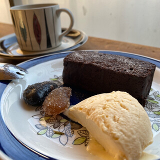 ブックス&カフェ コトウ_1